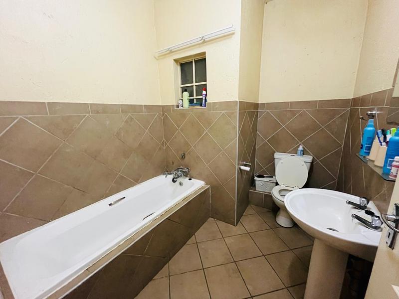 2 Bedroom Property for Sale in Rustenburg North West